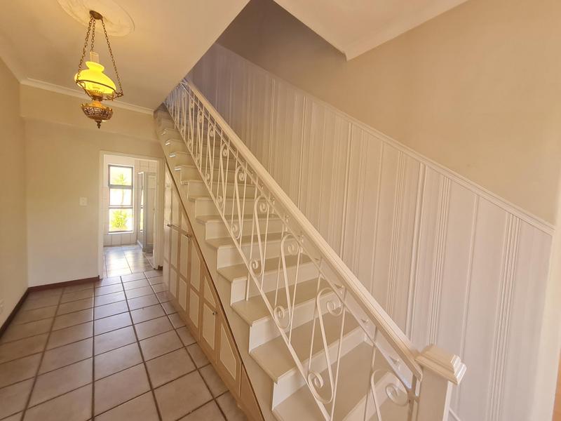 3 Bedroom Property for Sale in Roundhay Western Cape
